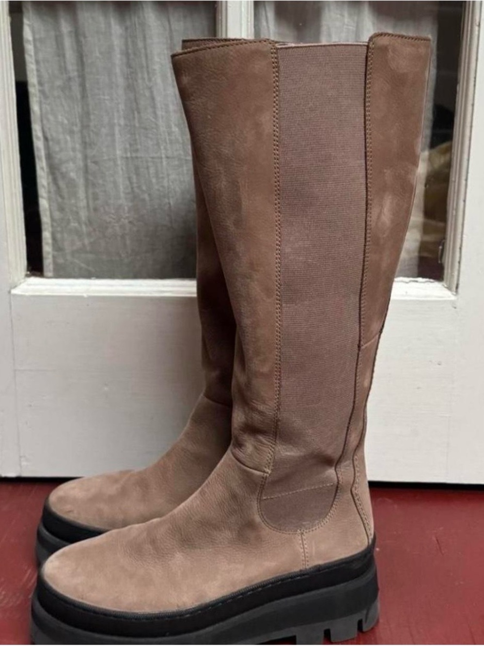 CLARK’S Knee-High Brown Suede chunky Platform Boots